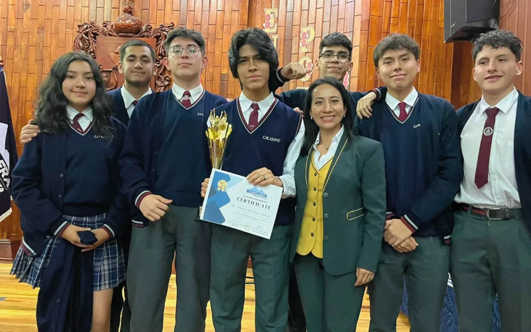 Podio en Intercolegial de Poesía en inglés