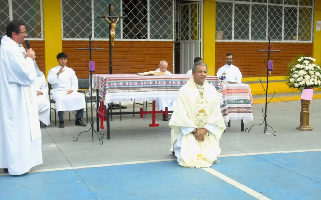 Calasanz Loja celebra las bodas de plata sacerdotales de «Checho»
